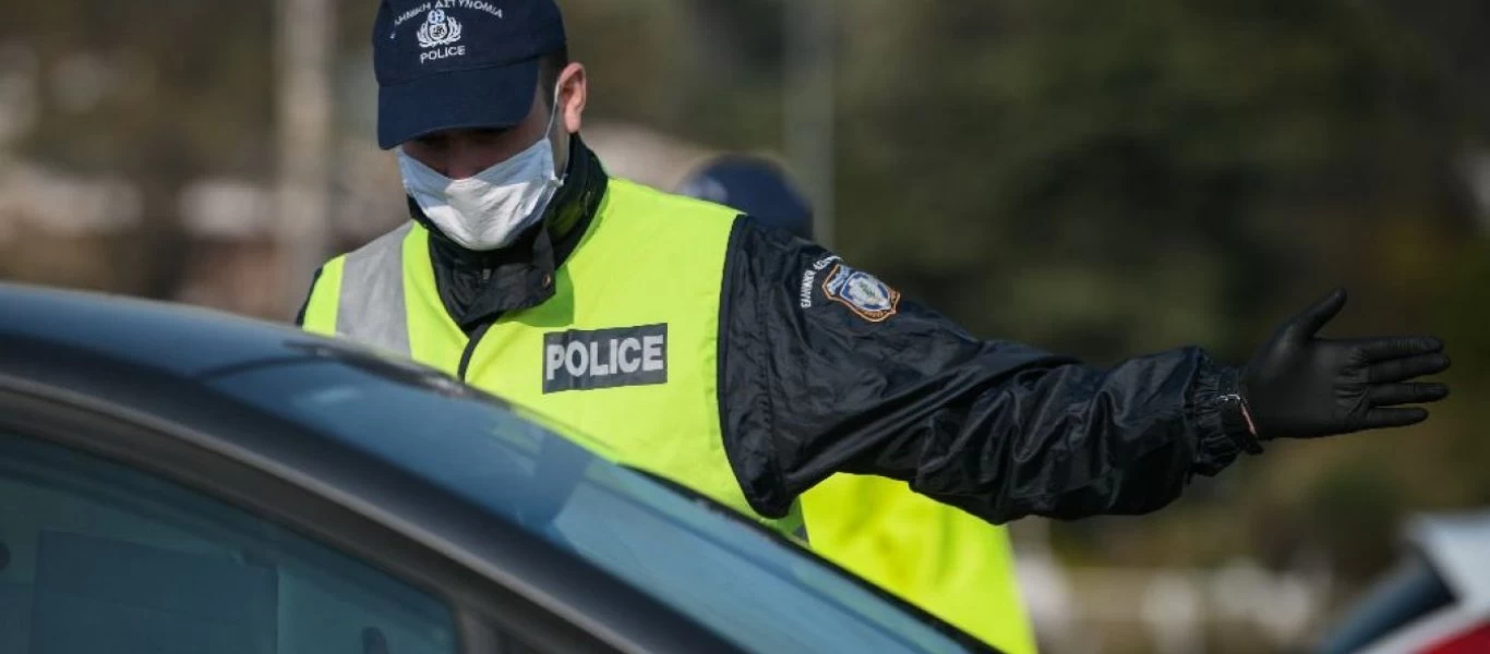 ΕΛ.ΑΣ: Η πρεσβεία των ΗΠΑ δώρισε 15.000 γάντια και 8.200 προστατευτικές μάσκες